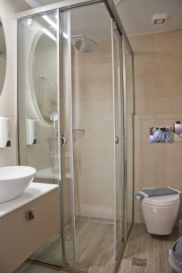 Hotell Christina 4*